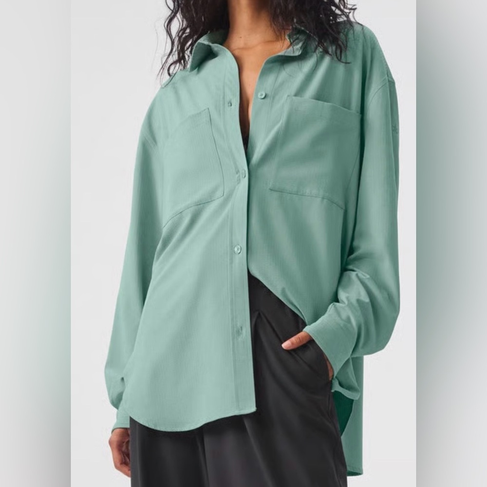 ALO Yoga Dreamscape Button Down Long Sleeve Seafoam Green Size Medium - Picture 2 of 8